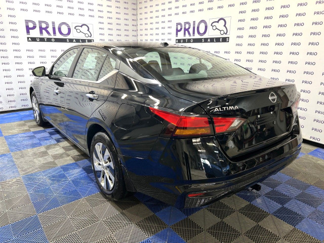 2023 Nissan Altima in Cars & Trucks in Ottawa - Image 3