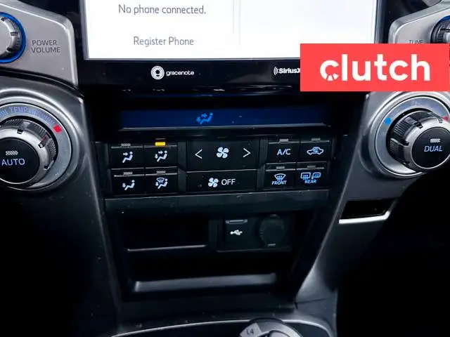2023 Toyota 4Runner TRD Sport 4x4 w/ Apple CarPlay, Heated Front in Cars & Trucks in City of Toronto - Image 36