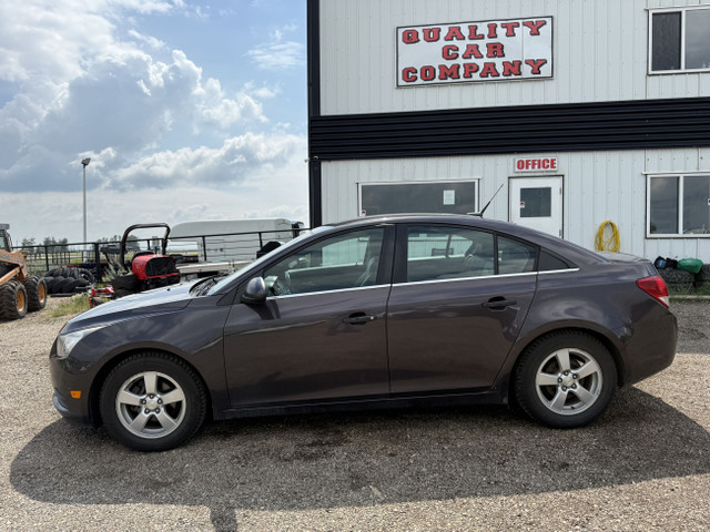 2014 Chevrolet Cruze 2LT in Cars & Trucks in Red Deer - Image 2