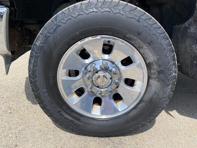 2008 Ford Super Duty F-250 SRW Lariat | Crew Cab 156 | Adjust in Cars & Trucks in Edmonton - Image 4