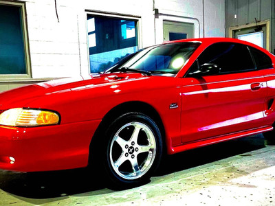 Victory Red 1995 Ford Mustang GT Only 162,000km!  *AUTOMATIC*