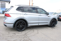 7 Passenger!! Well Maintained Elevate Your Drive with the 2022 VW Tiguan Comfortline R-LINE BLACK ED... (image 6)