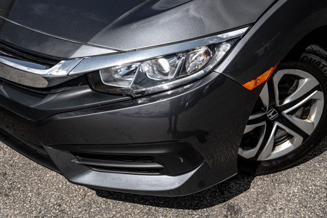 2018 Honda Civic LX | Low KMs in Cars & Trucks in Mississauga / Peel Region - Image 3