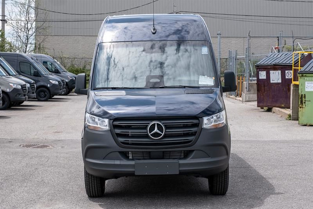2025 Mercedes-Benz Sprinter 2500 170 Wheelbase High Roof RWD in Cars & Trucks in Laval / North Shore - Image 2