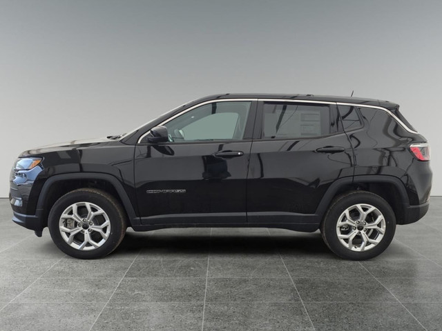 2025 Jeep Compass Sport 4x4 in Cars & Trucks in Ottawa - Image 4