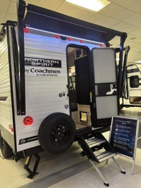 Coachmen Spirit SBT160RE-53- Have you been searching for a light towable travel trailer? A place to... (image 3)