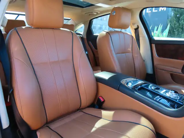 2011 Jaguar XJ XJL - LONG WHEEL BASE - LOW LOW KM - 56,000KMS !! dans Autos et camions dans Région d’Oakville/Halton - Image 25