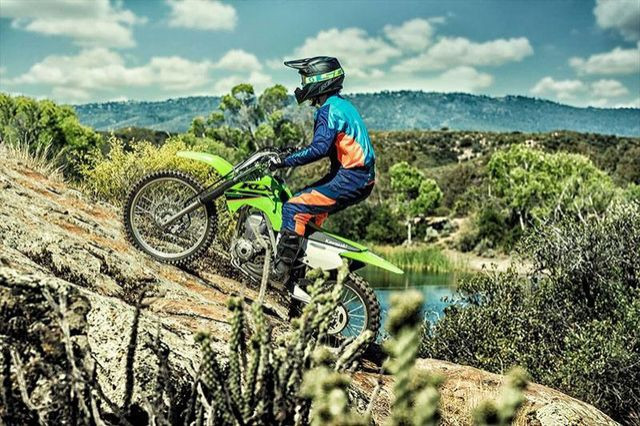 2025 Kawasaki KLX140R L in Dirt Bikes & Motocross in Kelowna - Image 3