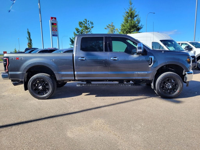 2017 Ford F-350 SUPER DUTY LARIAT | ULTIMATE PACKAGE | DIESEL in Cars & Trucks in Strathcona County - Image 4