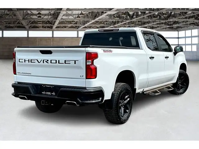 2022 Chevrolet Silverado 1500 LTD LT Trail Boss | 5.3L V8 | Line in Cars & Trucks in Mississauga / Peel Region - Image 3