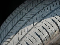 Experience the perfect blend of style and practicality with this 2021 Kia Seltos EX. Boasting a slee... (image 6)