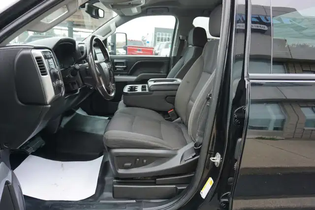 2018 Chevrolet Silverado 2500HD in Cars & Trucks in Oakville / Halton Region - Image 16