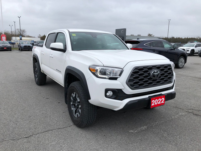 2022 Toyota TACOMA DBL CAB ONE OWNER, LOW KMS in Cars & Trucks in Belleville - Image 3