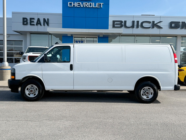 2023 GMC Savana 2500 Work Van 4.3L V6, RWD, EXTENDED, REMOTE... in Cars & Trucks in Ottawa - Image 2