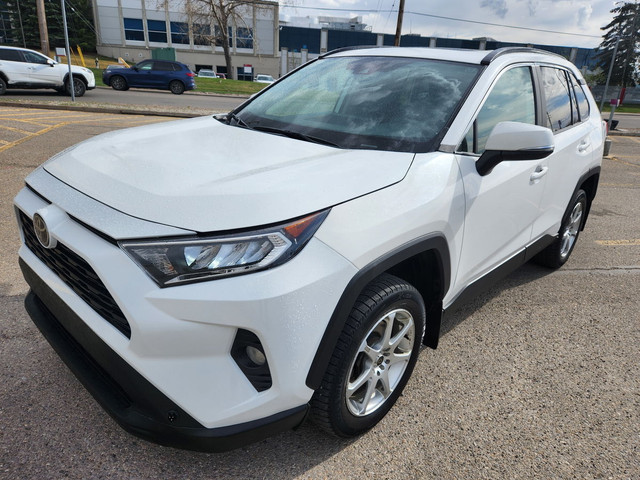 2021 Toyota RAV4 XLE in Cars & Trucks in Calgary