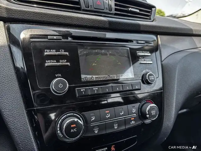 2017 Nissan Qashqai in Cars & Trucks in Ottawa - Image 27