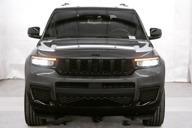 2022 Jeep Grand Cherokee L Altitude in Cars & Trucks in Red Deer - Image 2