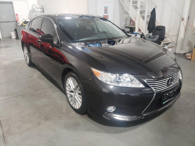 2014 Lexus ES 350 4dr Sdn in Cars & Trucks in Hamilton - Image 2