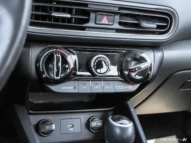 2022 Hyundai Kona Preferred | Awd | Car Play | Back Up Camera in Cars & Trucks in Hamilton - Image 24
