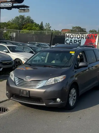 Engine: V6 Cylinder Engine 3.5L/201CI L/100Km City: 12.8 L/100Km Hwy: 9.0