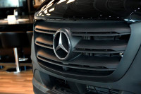 Engine: Moteur V6 3.0L Safety Equipment Système antipatinage à toutes les vitesses Poutres anti-intr... (image 6)