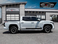 2024 Toyota Tundra SR5 Crew Cab 4x4 | TRD Off-Road Package | Only 30,060 km!Tackle any terrain in th... (image 4)