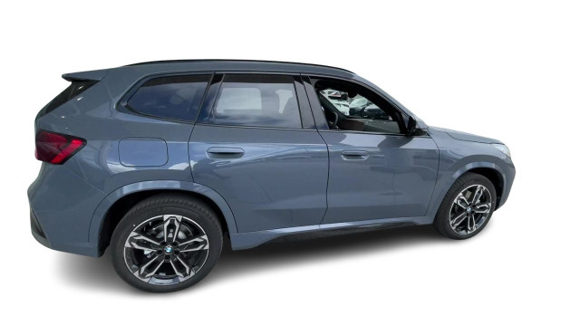 2023 BMW X1 in Cars & Trucks in Calgary - Image 3