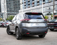 VEHICLE HIGHLIGHTS: BACKUP CAMERA, ONSTAR, ALLWHEEL, PARKING DISTANCE CONTROL, HEATED SEATS, 5 PASSE... (image 5)