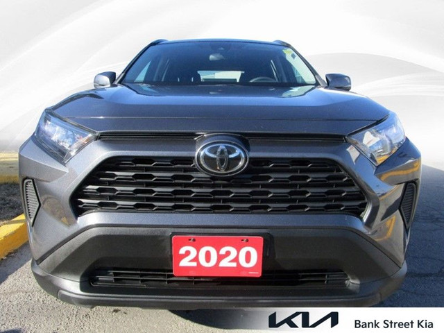 2020 Toyota RAV4 LE AWD in Cars & Trucks in Ottawa - Image 2