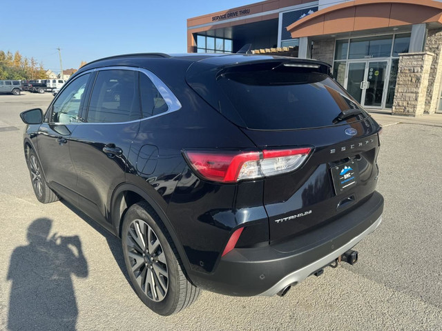 2021 Ford Escape Titanium AWD for sale in Cars & Trucks in Barrie - Image 3