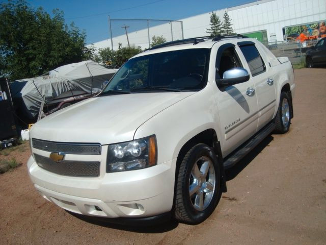 2013 Chevrolet Avalanche 4X4 BLACK LTZ DIAMOND EDITION in Cars & Trucks in Edmonton