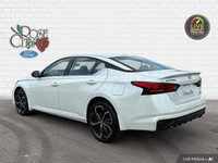 - ONE OWNER - ACCIDENT FREE - HEATED LEATHER SEATS - HEATED STEERING WHEEL - MOONROOF - REMOTE START... (image 3)