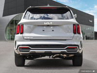 Voice Activated Dual Zone Front Automatic Air Conditioning, Variable Intermittent Wipers, Trunk/Hatc... (image 4)