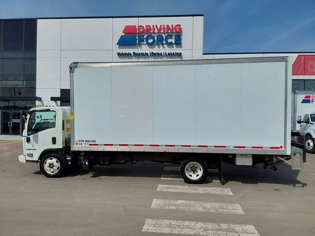 2022 Isuzu NRR Cab Chassis in Cars & Trucks in Calgary - Image 2