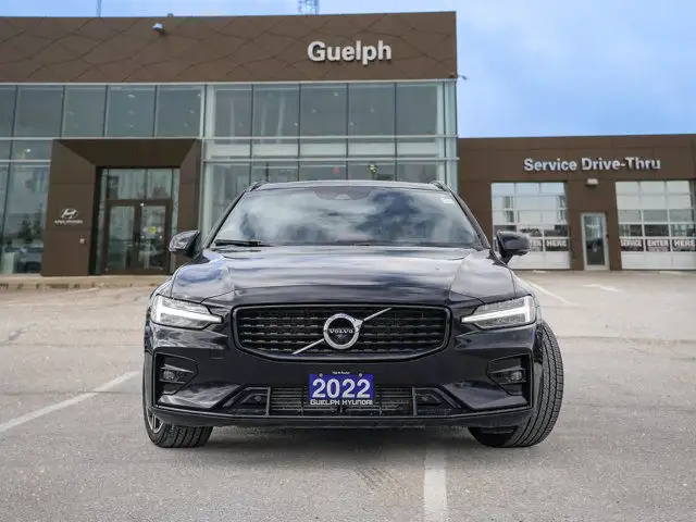 2022 Volvo V60 R-Design T6 AWD | Panoroof | Navigation dans Autos et camions dans Guelph - Image 3