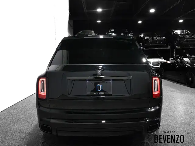 2022 Rolls-Royce Cullinan Black Badge / Mandarin Interior / Shoo in Cars & Trucks in Laval / North Shore - Image 5