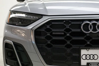 It's easy to see why the Q5 is one of the best selling SUV's in it's class! This Carfax 1 owner, loc... (image 2)