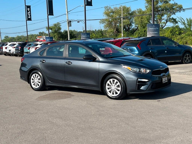 2019 Kia Forte LX Heated Seats and Steering, Reverse Camera, Blu in Cars & Trucks in St. Catharines - Image 4