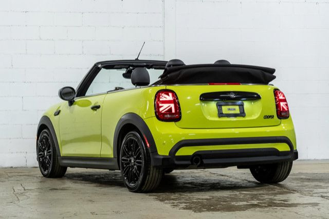 2024 MINI Convertible Cooper | Fun citadine | Premier | Accès in Cars & Trucks in City of Montréal - Image 4