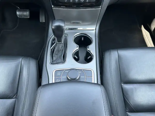 2021 Jeep Grand Cherokee LIMITED 3.6L V6 4X4/NAVIGATION/B CAM/SU in Cars & Trucks in Calgary - Image 32