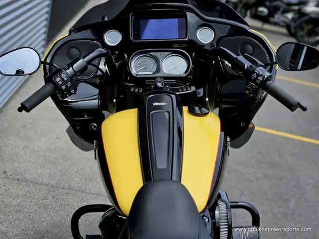 2023 Harley-Davidson FLTRXS Road Glide Special in Sport Touring in Oshawa / Durham Region - Image 8