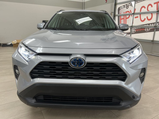 2020 Toyota RAV4 XLE Hybrid in Cars & Trucks in Edmonton - Image 3