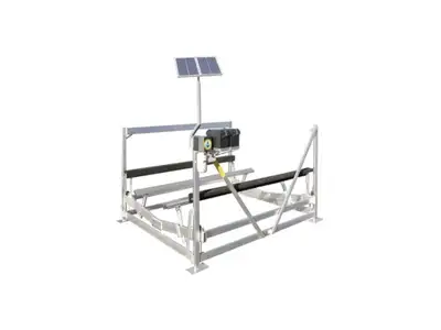 CARACTÉRISTIQUES Structure d?aluminium (alliage 6005/6061) Soudée au tig Boulonnerie en acier inoxyd...