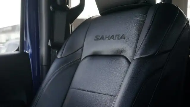 2019 Jeep Wrangler Unlimited Sahara 4x4 | Leather in Cars & Trucks in Guelph - Image 26
