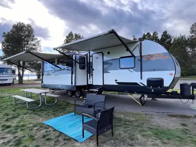APPLY NOW: https://www.ridecollective.ca/get-pre-approved The 2021 Forest River Wildwood 27RE is a s...
