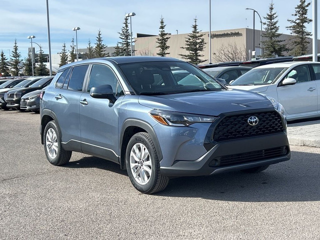 2023 Toyota Corolla Cross LE AWD - HEATED STEERING WHEEL AND SEA in Cars & Trucks in Calgary - Image 3