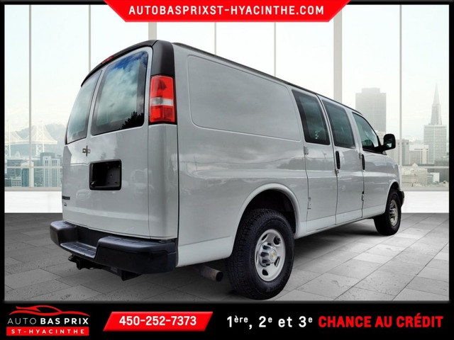 Chevrolet Express 2500 COURTE, A/C 2019 in Cars & Trucks in Saint-Hyacinthe - Image 4
