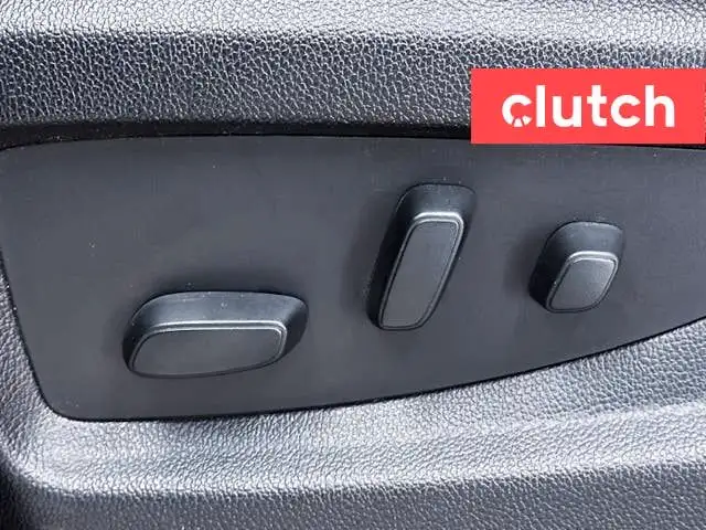 2017 GMC Sierra 1500 SLT 4WD w/ Apple CarPlay, Heated Front Seat in Cars & Trucks in Bedford - Image 16