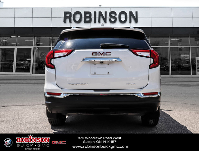 2022 GMC Terrain SLT in Cars & Trucks in Hamilton - Image 4