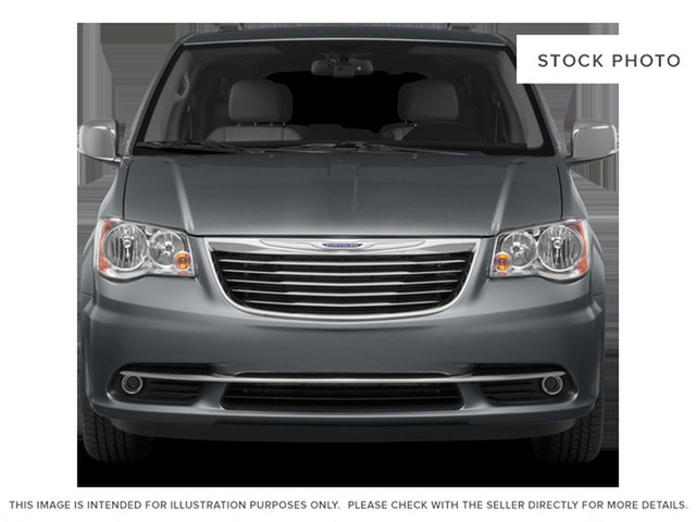 2014 Chrysler Town & Country in Cars & Trucks in Red Deer - Image 2